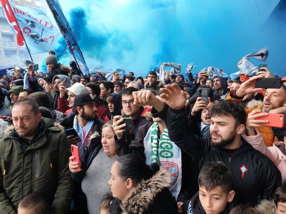 Arde Balaídos bajo la lluvia: vuelve "A Nosa Reconquista". // Marta G. Brea