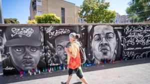 Un mural recorda els dos morts al riu Segre