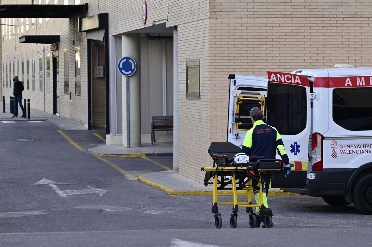 Los heridos fueron atendidos en el servicio de Urgencias del Hospital General de Elche
