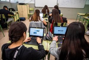 Los alumnos españoles aprueban por la mínima Pensamiento Creativo, según el nuevo informe PISA