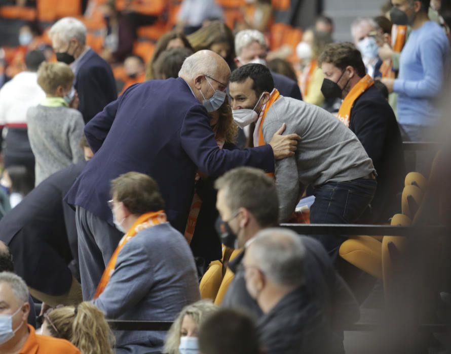 Ambientazo y bufandeo en La Fonteta para buscar el doblete