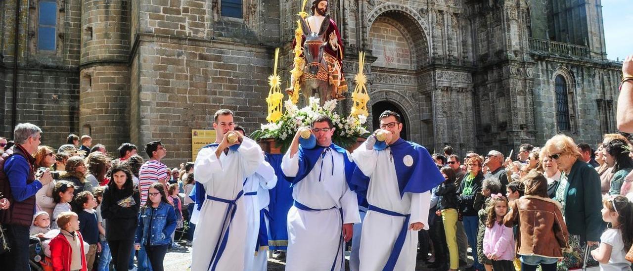 Domingo de Ramos, que abre las procesiones de Semana Santa, en Plasencia.
