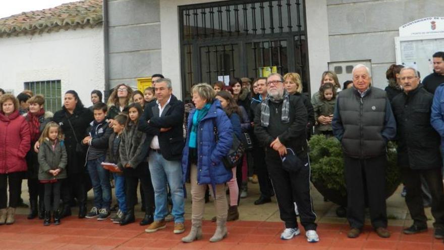 Concentración en Villaralbo por las víctimas de París