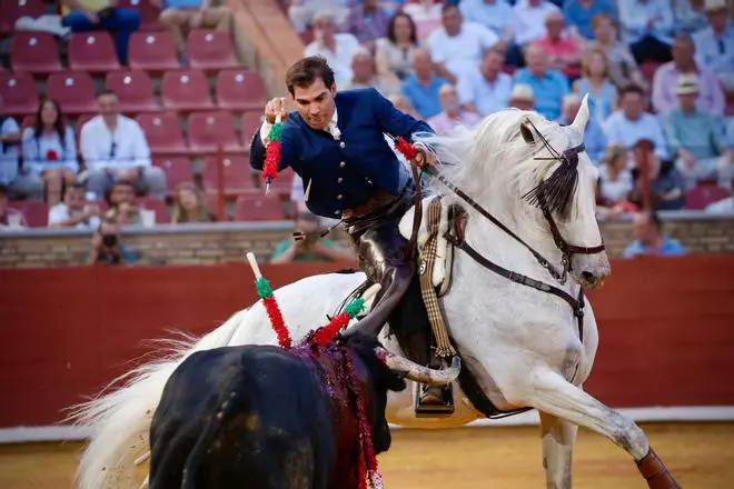 La corrida de rejones de la Feria Taurina de Córdoba, en imágenes