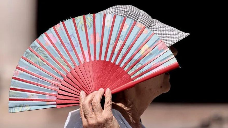 El calor sigue haciendo mella en Madrid, en los primeros compases de este mes de junio