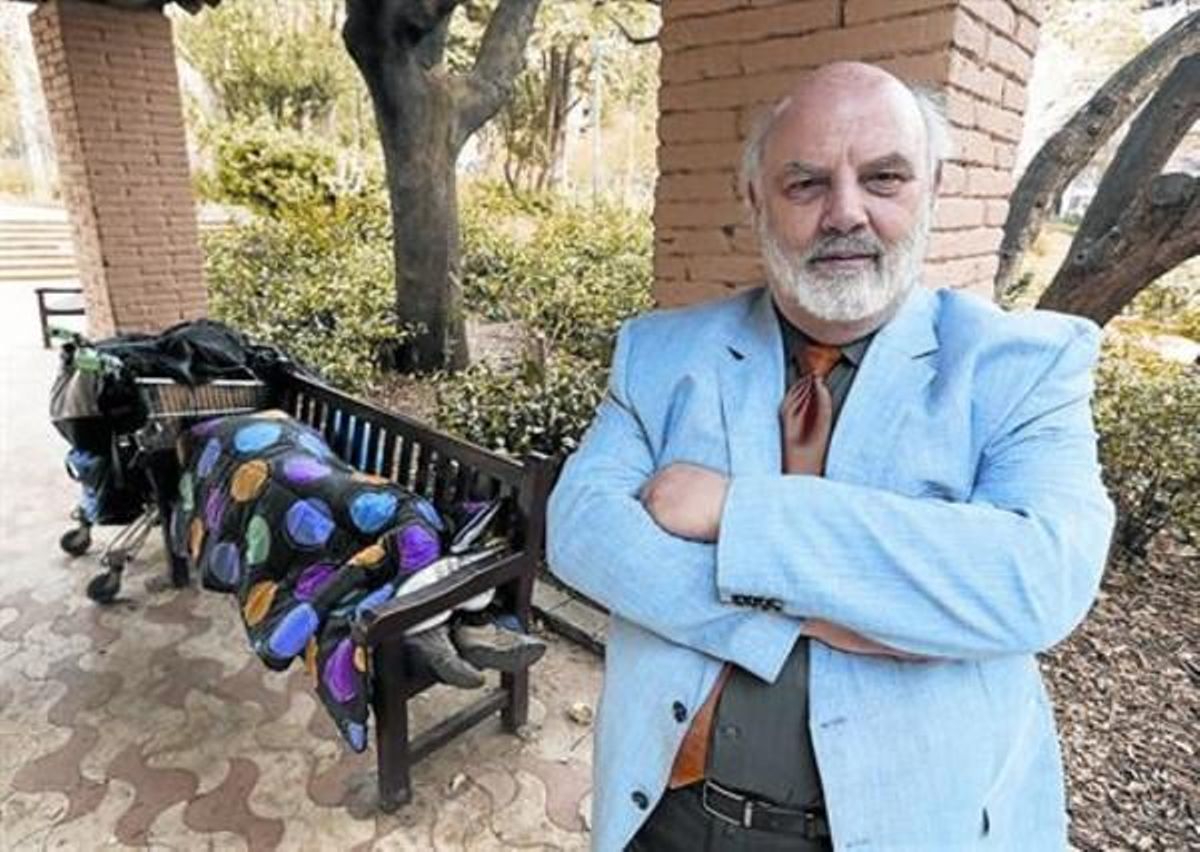 Edward Hugh, en una foto reveladora feta al Turó Park,a Barcelona, dimarts passat.