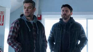 Matt Damon y Casey Affleck, en una escena de Los instigadores