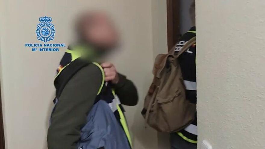 Detenido un hombre en Madrid por fotografiar desnuda a la hija de 6 años de su pareja y otro en Guadalajara por poseer y distribuir las imágenes