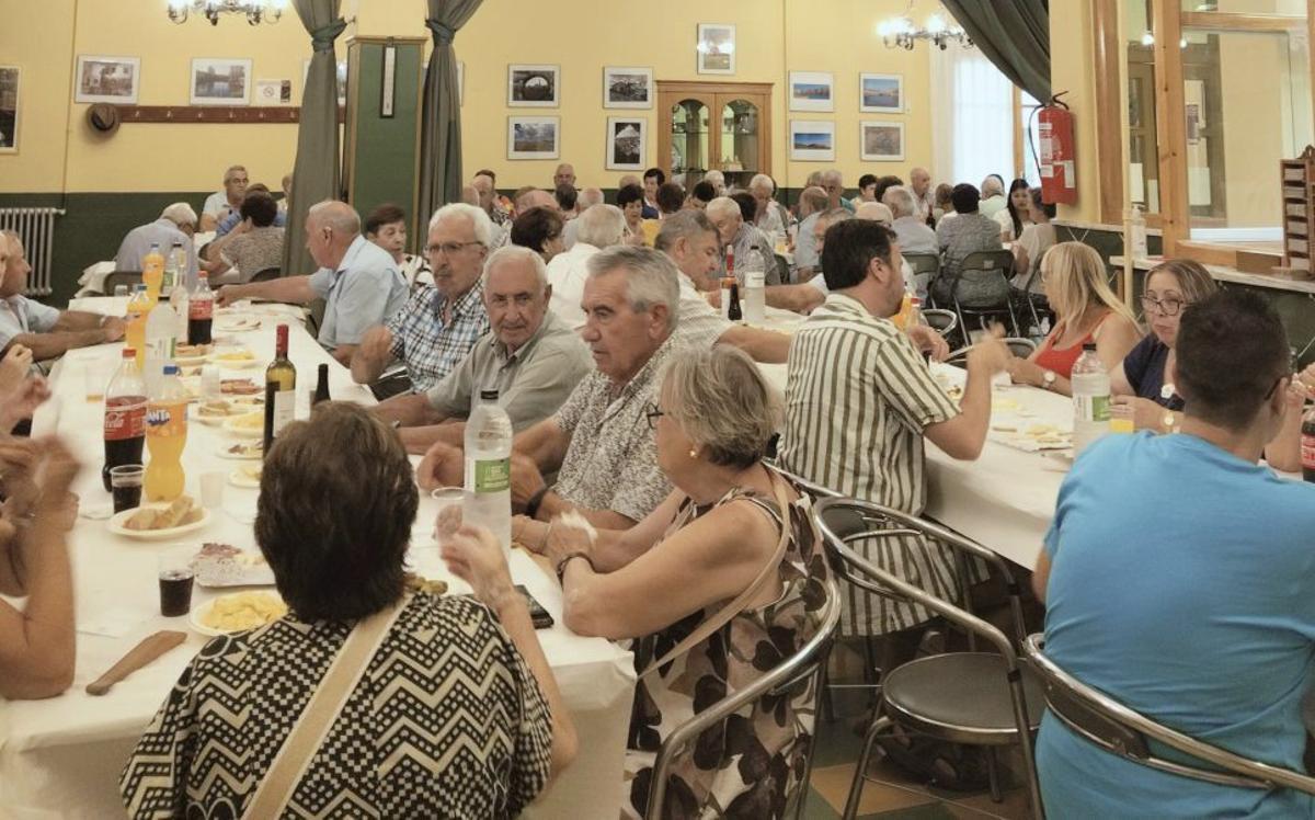 El Día de los Abuelos es uno de los primeros actos festivos.