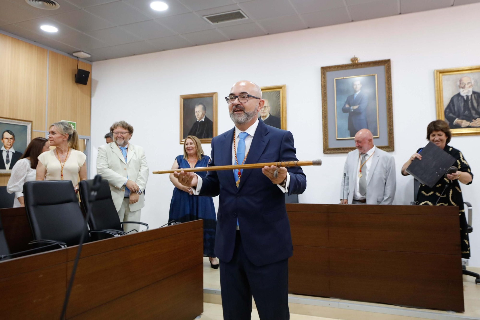 Galería de imágenes de la toma de posesión de Vicent Roig como alcalde de Sant Josep