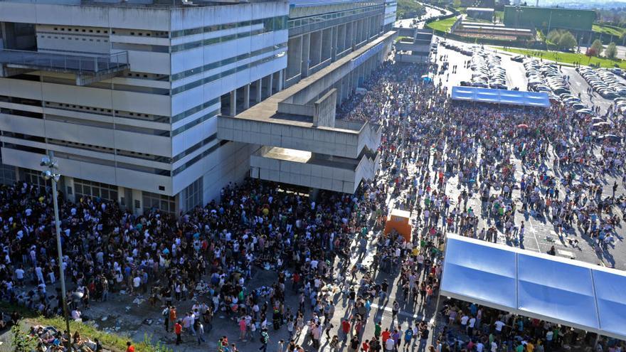 Espicha de Biología en el Tartiere en el año 2011.