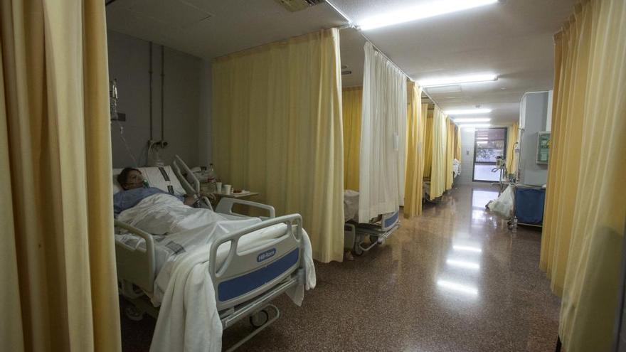 Los ingresos por gripe en los hospitales obligan a suspender intervenciones