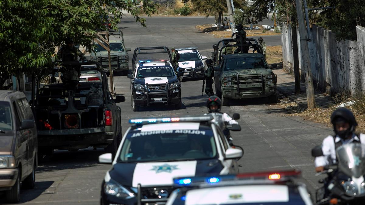 La policía municipal mexicana acude al lugar del ataque.