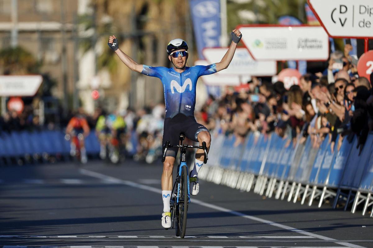 Brandon Barta, llegando como vencedor a la meta de la última etapa con final en València