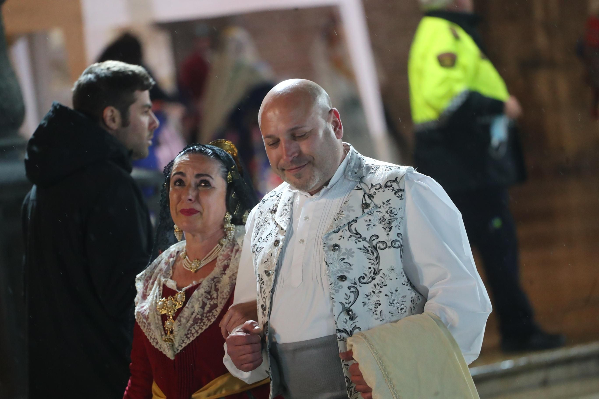 Búscate en el primer día de ofrenda por la calle de la Paz (entre las 21:00 a las 22:00 horas)