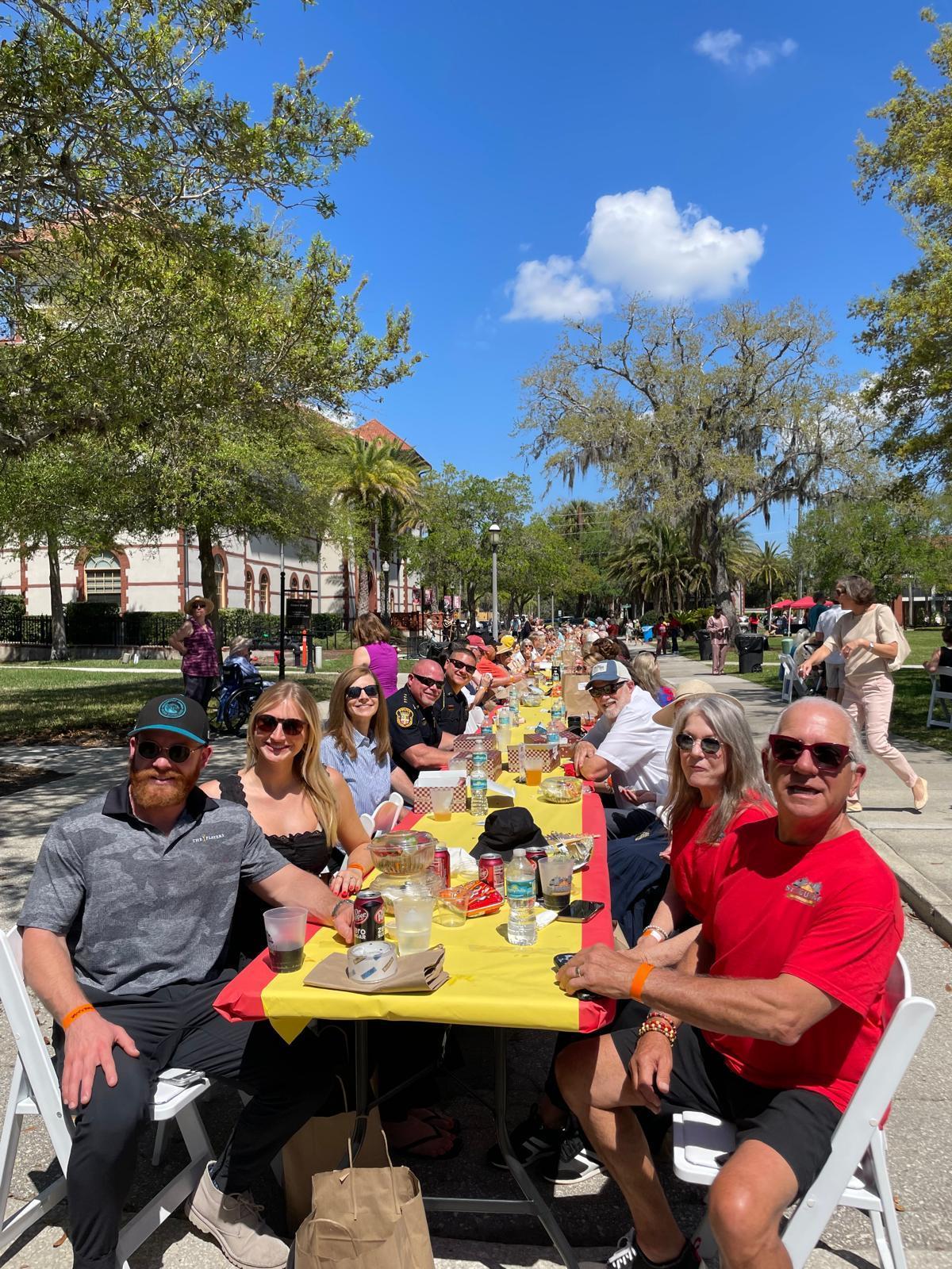 Primera Comida en la calle de San Agustín de la Florida