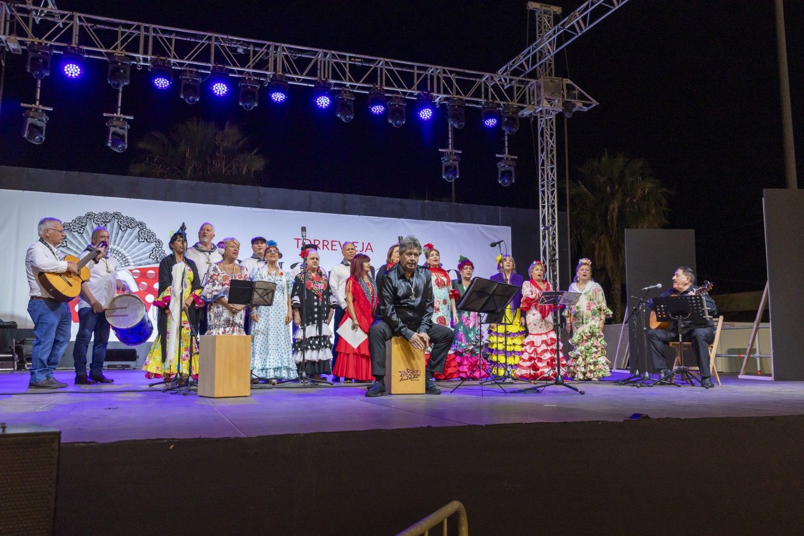 Por sevillanas en la Feria de Mayo de Torrevieja 2025