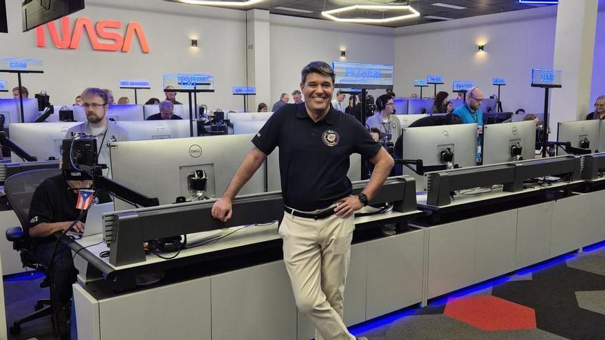 Volver de la Luna rebotando como una piedra en el agua: así fue el regreso de “Artemis 2” contado por el ingeniero español en el control de misión