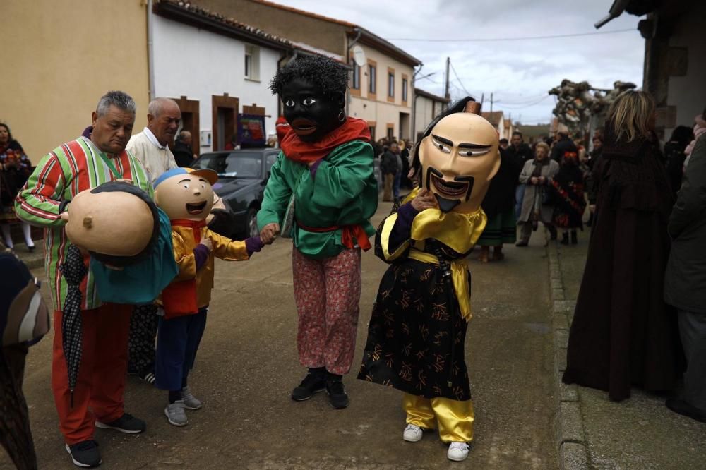 Palacios del Pan recupera su mascarada para el Día del Centro de Iniciativas Turísticas