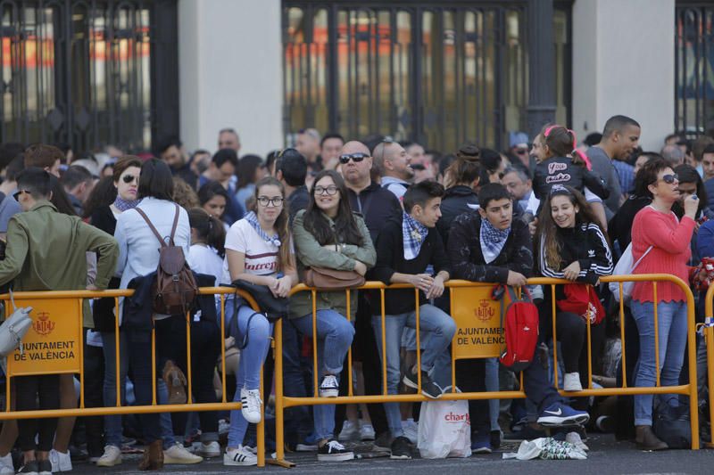 Búscate en la mascletà del 2 de marzo