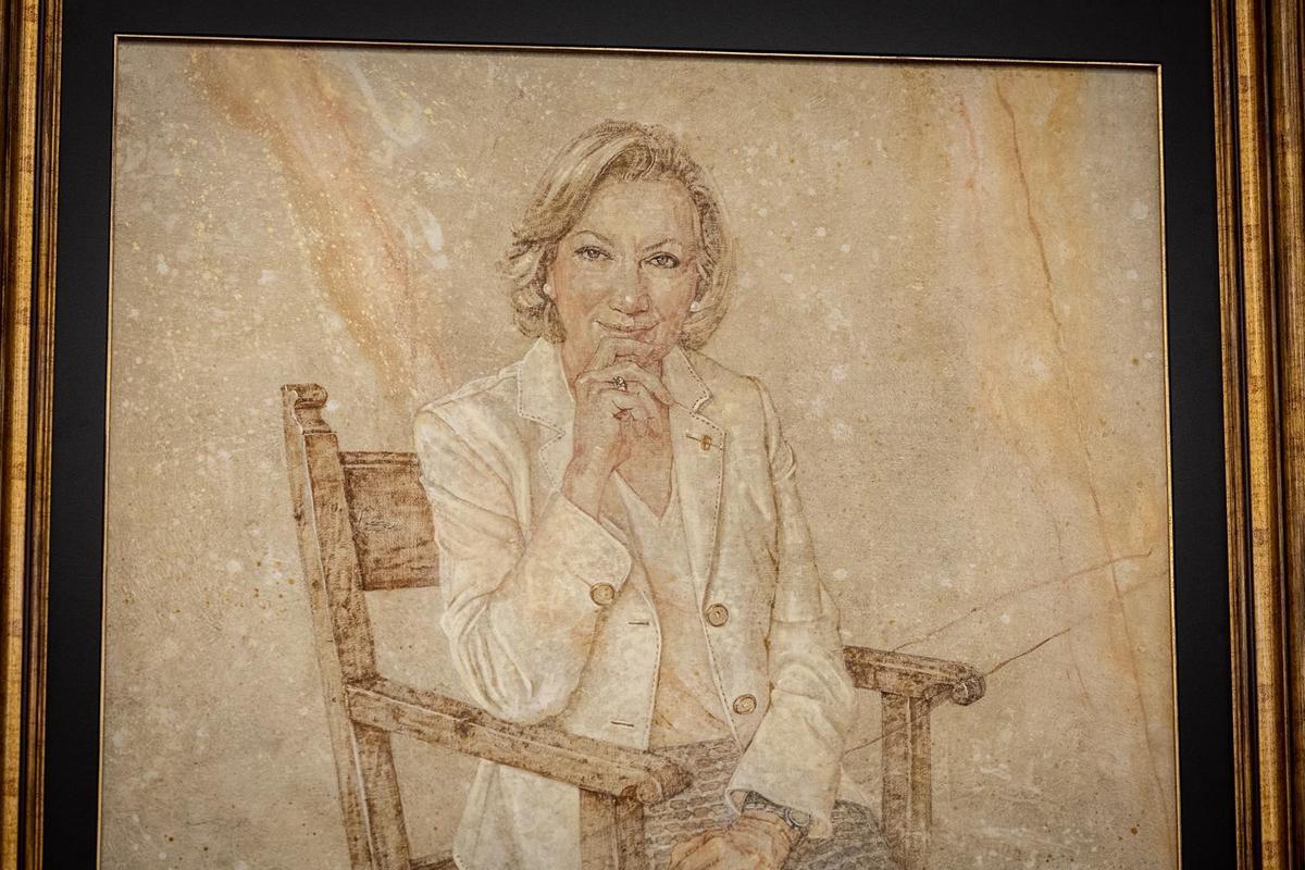 El Gobierno de Aragón presenta el retrato de la expresidenta Luisa Fernanda Rudi.