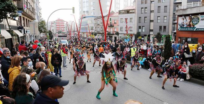 Entroido en Vigo: el desfile de la alegría tras dos años de COVID