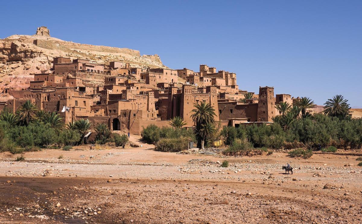 El 'ksar' de Aït-Ben-Haddou, en la región marroquí de Ouarzazate, considerado la puerta del desierto.