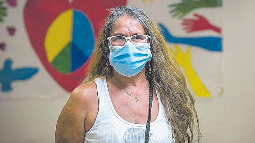 María Aparecida, de Brasil, lleva 30 años en Alicante.