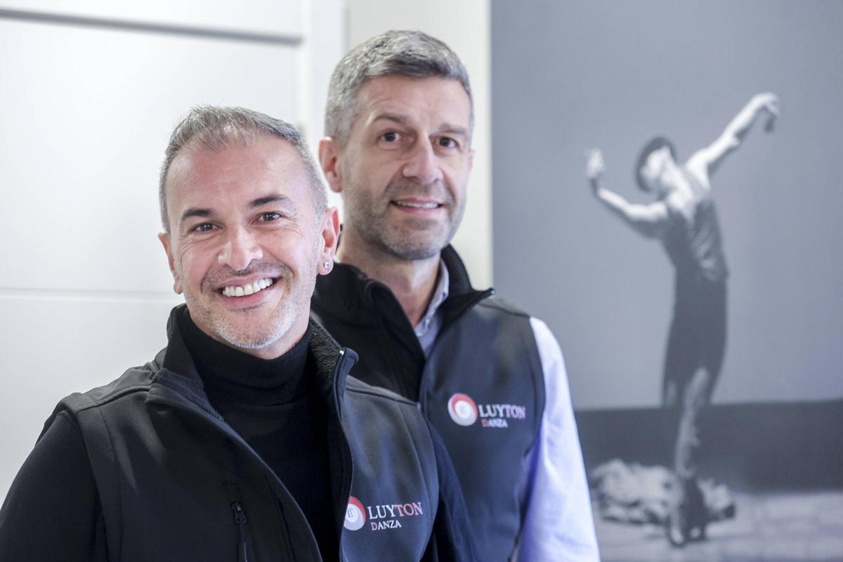 Antonio Perea y Luis Martínez, en su academia, Luyton Danza.