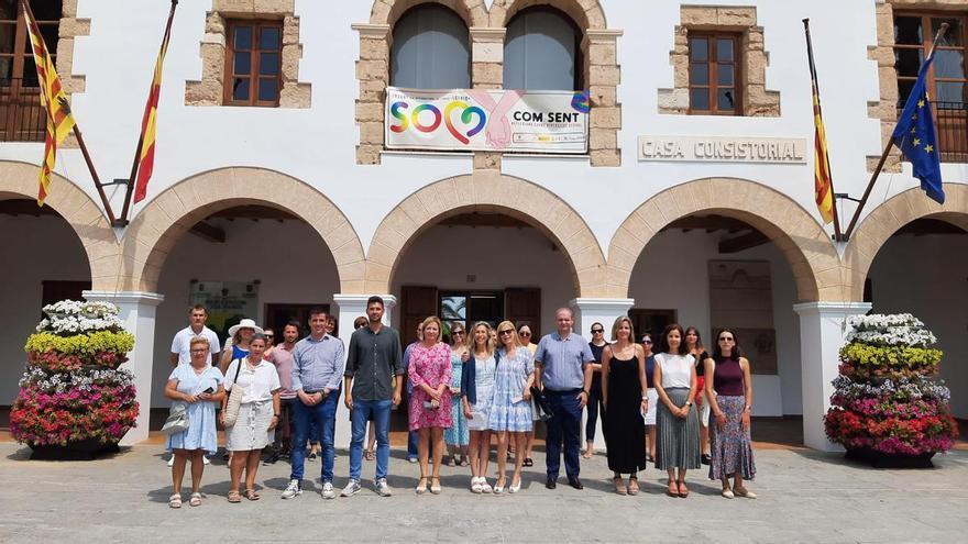 El Ayuntamiento de Santa Eulària en el Día del Orgullo: &quot;Somos convivencia y libertad&quot;