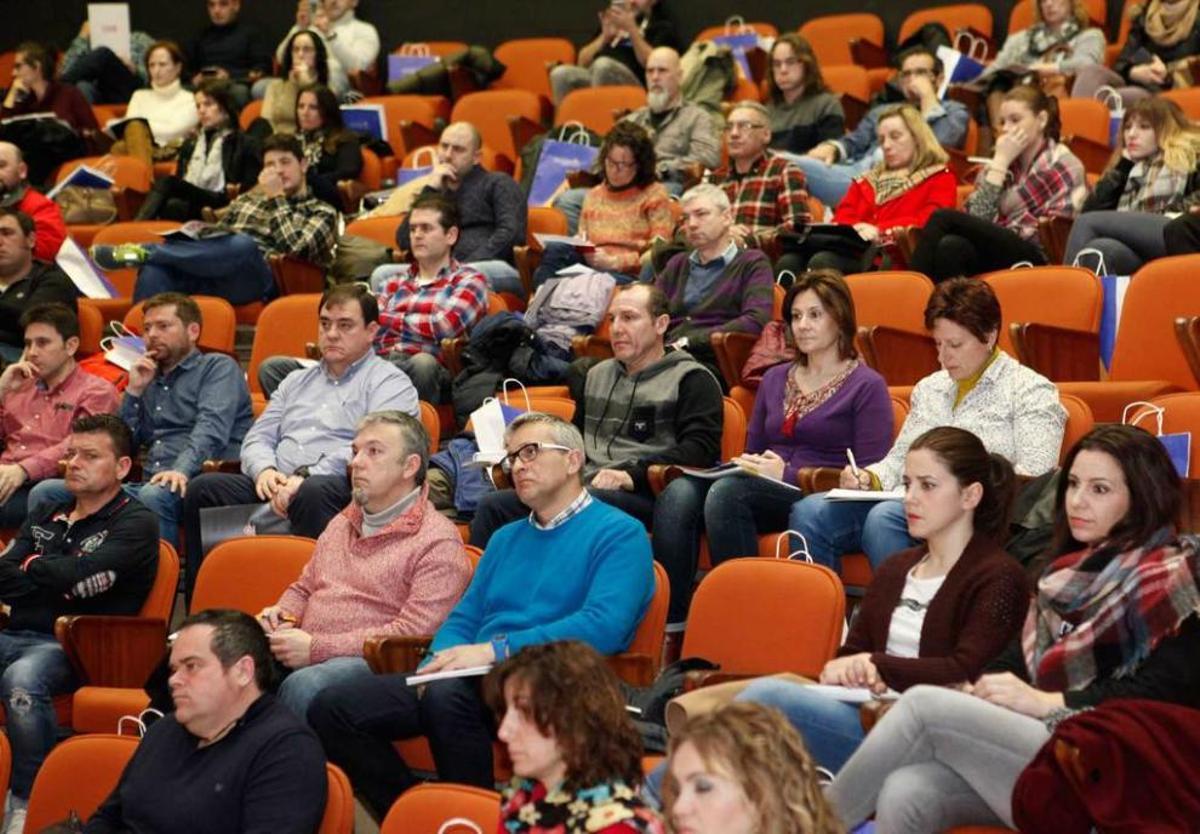 Asistentes al Foro de prevención de USO, en la Universidad Laboral.