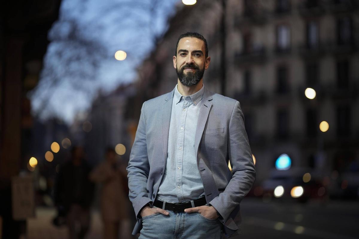 Barcelona 23/01/2026 Omar Linares, doctor en filosofía y asesor filosófico Fotografía de Ferran Nadeu