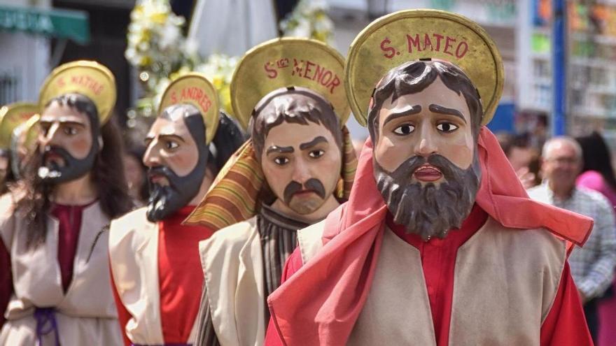 Iznate revive la Resurrección con una representación única que mezcla fe y tradición