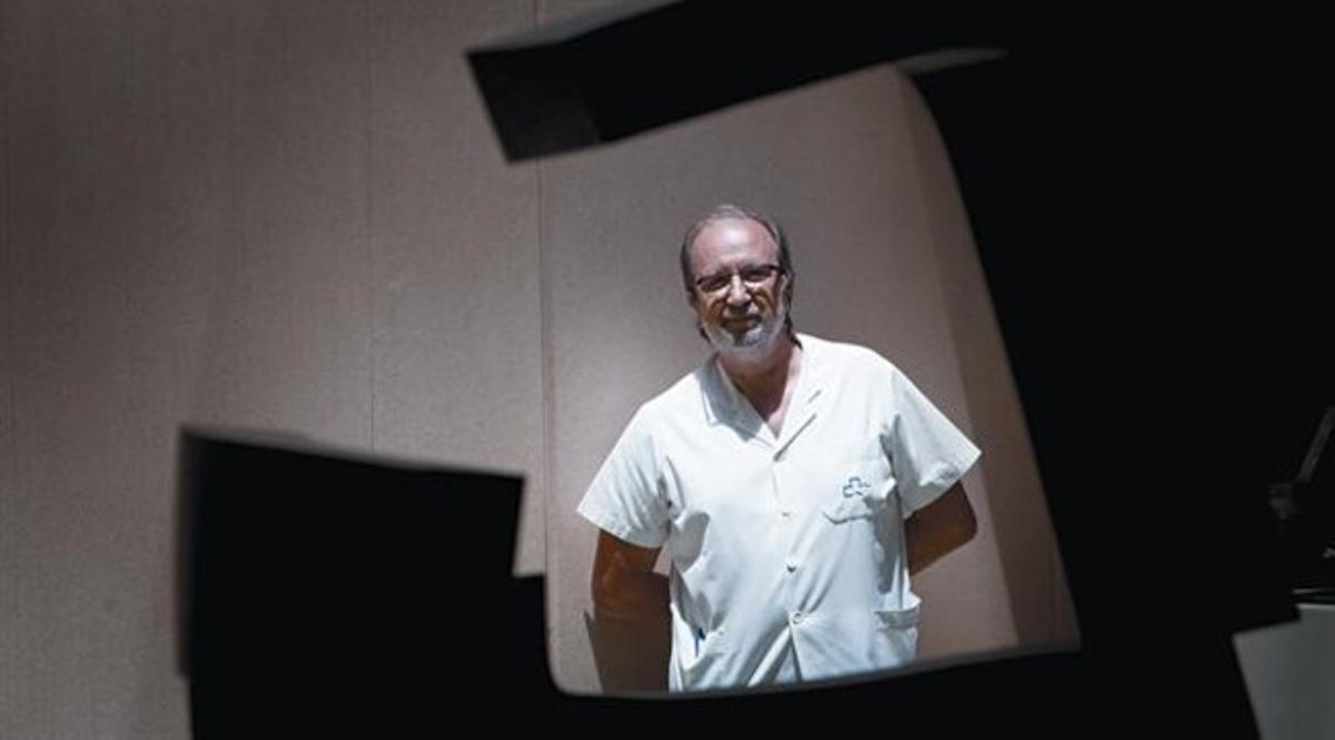 A LA CLÍNICA. El doctor Lluís Orozco, al seu institut instal·lat al Centre Mèdic Teknon, de Barcelona.