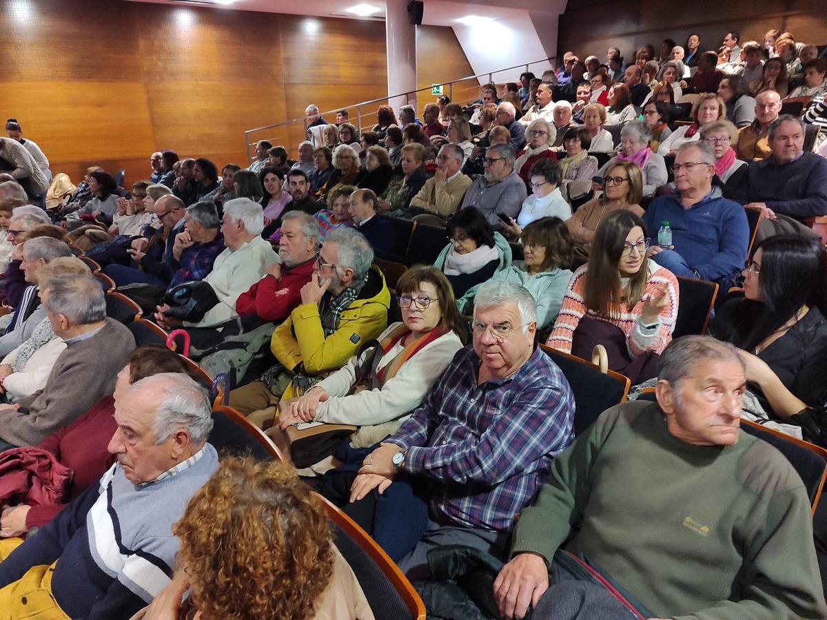 La gala benéfica de Agaela en Bueu