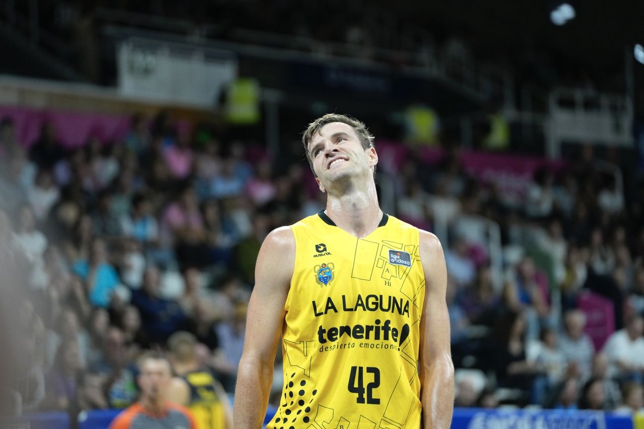 El partido Morabanc Andorra-CB Canarias, en imágenes