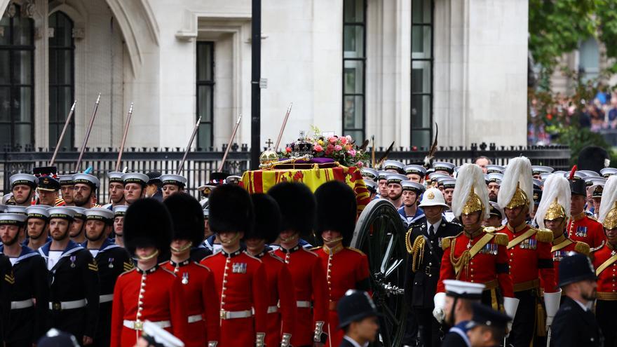 EN DIRECTE | El Regne Unit diu adeu a Elisabet II en un funeral inèdit al país en 70 anys