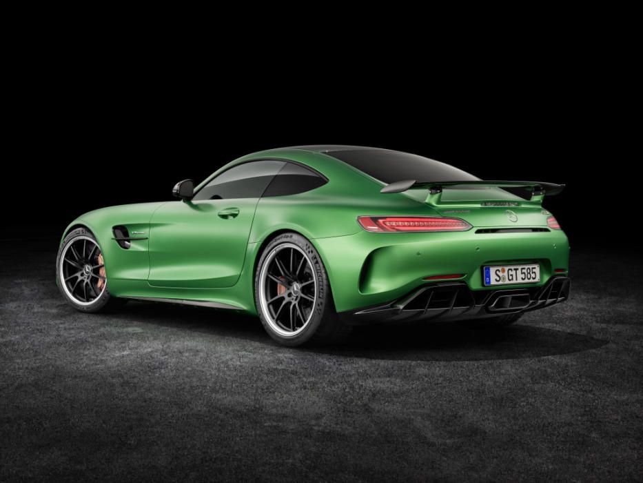 El nuevo Mercedes AMG GT-R