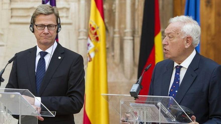 Margallo: &quot;Rajoy comparecerá cuando lo considere oportuno para tranquilizar a la opinión pública&quot;