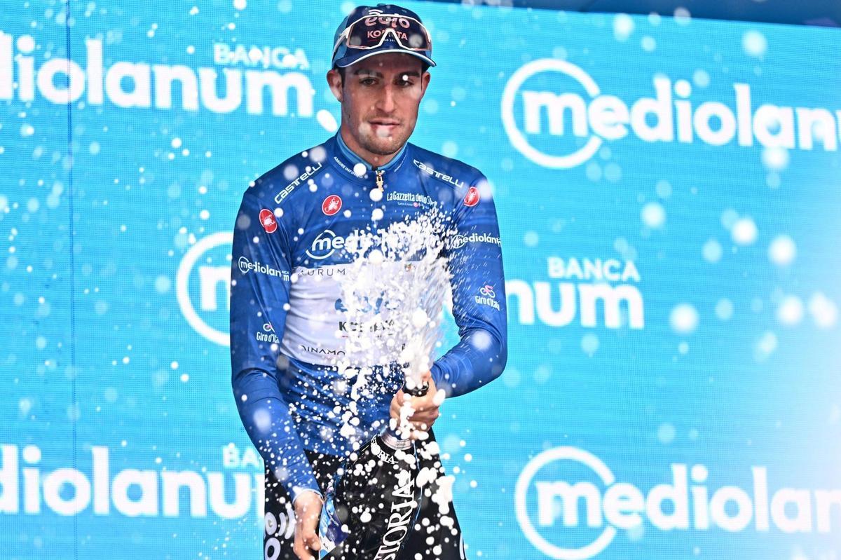 La 11ª etapa del Giro de Italia. La 11ª etapa del Giro de Italia.