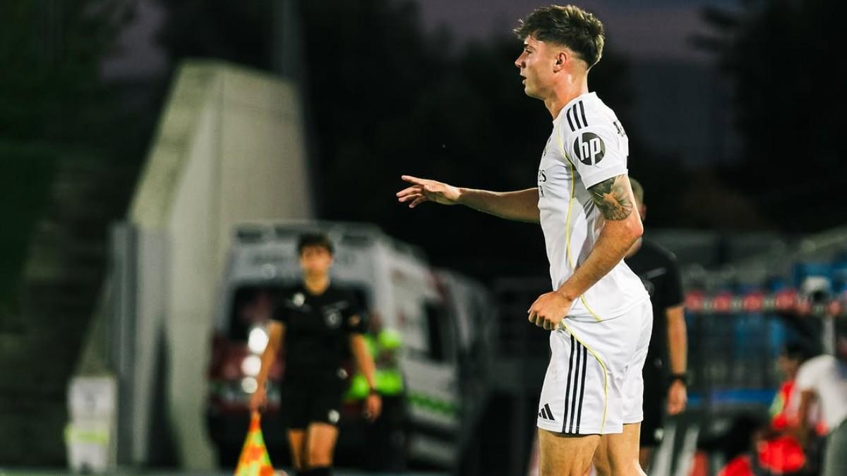 Valdepeñas, en un encuentro con el Real Madrid Castilla