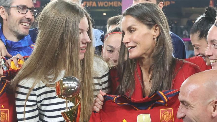 La Casa Real y algunas celebridades celebran la victoria de la Selección Española de Fútbol Femenino