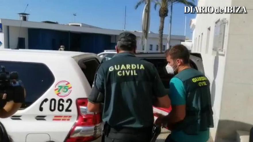 Registro en la sede de la sede de la Autoridad Portuaria de Baleares en Ibiza