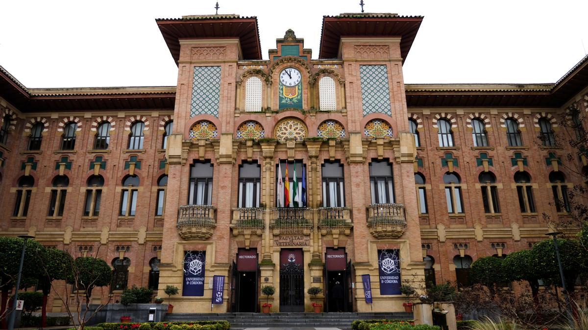 Fachada del Rectorado de la Universidad de Córdoba.