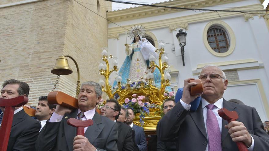 La Candelaria desfila en el 575o aniversario de la fundación