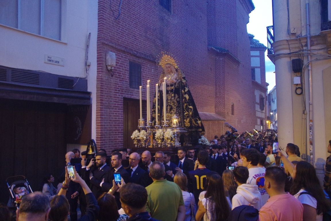 El Rosario de la Virgen del Traspaso y Soledad de Viñeros, en imágenes