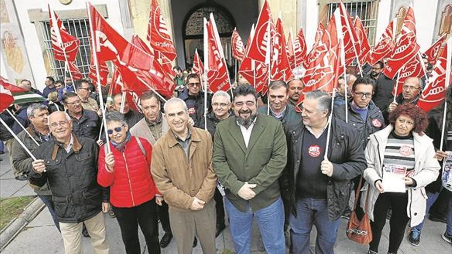 Los sindicatos piden mejores salarios y más negociación colectiva