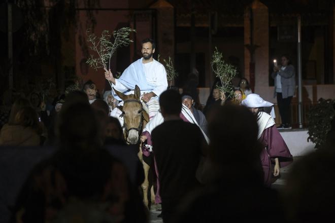 Pasión de Cristo escenificada por vecinos de San Lorenzo