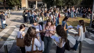 Primeras sensaciones de Selectividad ante el nuevo modelo: "Una vez he empezado a escribir se me han ido todos los nervios"