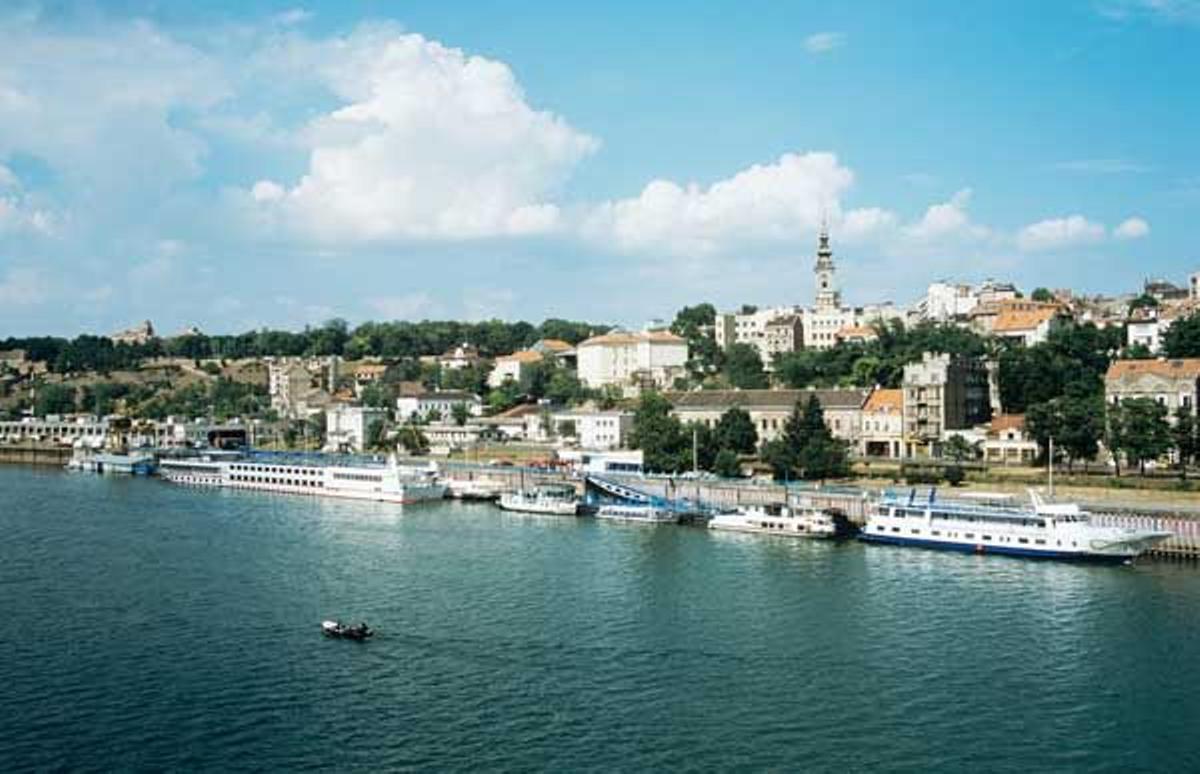 Vista de Belgrado con el río Danubio.